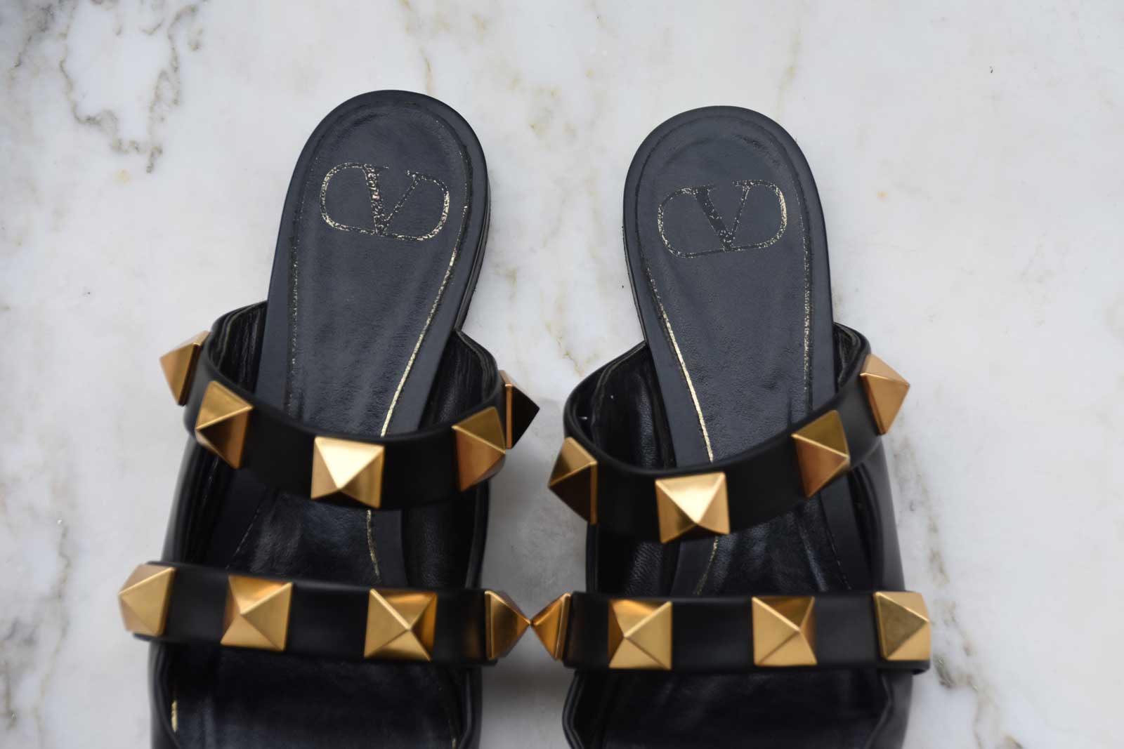 VALENTINO ROMAN STUD LEATHER SLIPPERS