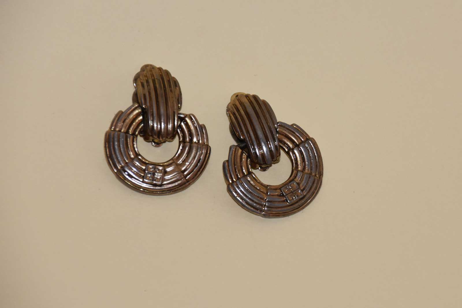 GIVENCHY ROUND GOLD PLATED EARRINGS